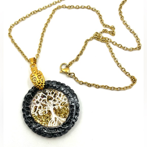 Tree of Life necklace - Picture 2 of 8